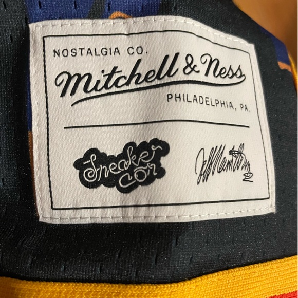 - ☄️NWT! Jeff Hamilton X SneakerCon Exclusive Mitchell and Ness men’s medium - Picture 9 of 10